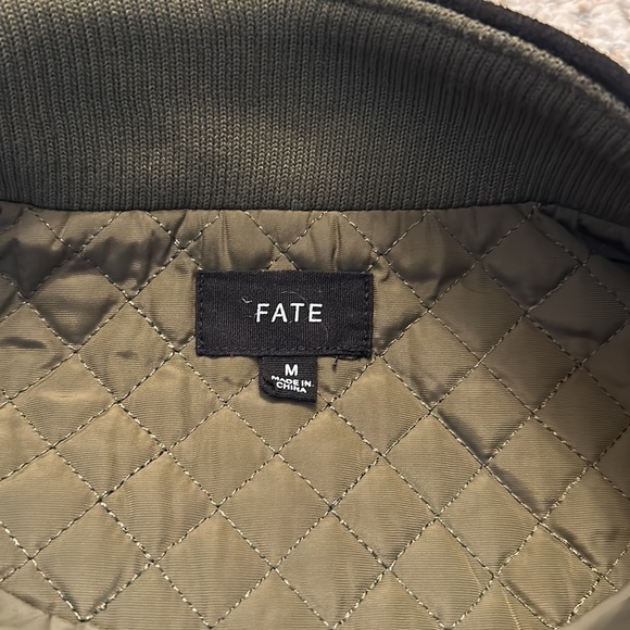 Never worn dark green vest - Picture 3 of 7